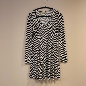 CUTE B/W Dress